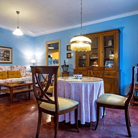 Apartamento En Un Dormitorio En Plaza Alfaro Seville Exterior photo