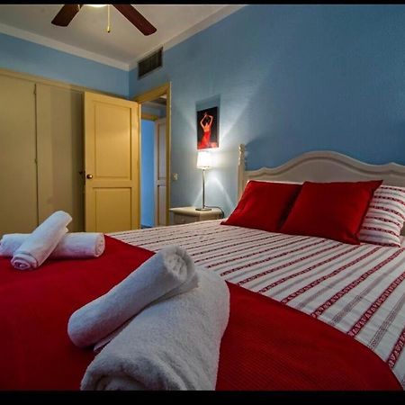 Apartamento En Un Dormitorio En Plaza Alfaro Seville Exterior photo